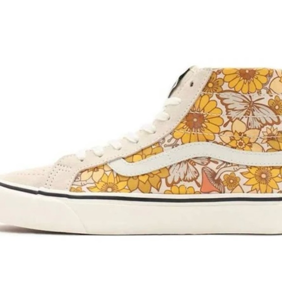 Vans - Picture 3 of 9